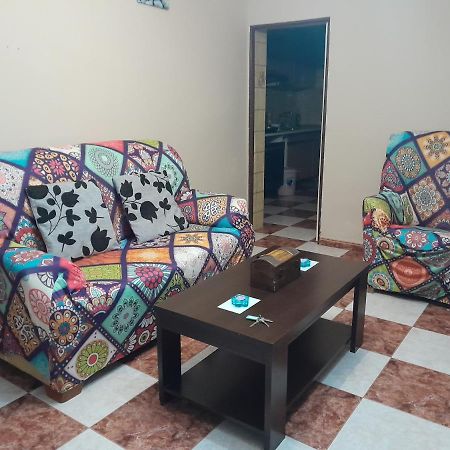 Disfruta De Un Barrio Tranquilo Apartman Alcalá de Guadaira Kültér fotó