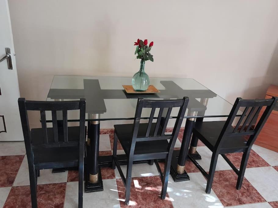 Disfruta De Un Barrio Tranquilo Apartman Alcalá de Guadaira Kültér fotó