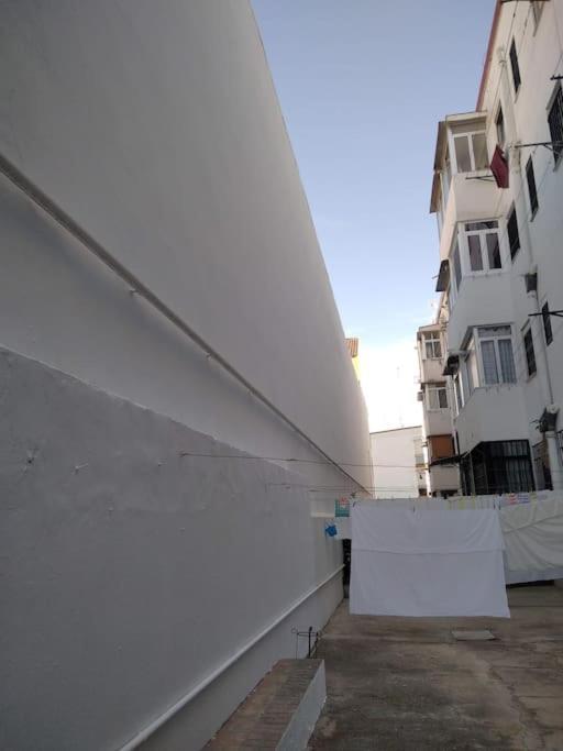 Disfruta De Un Barrio Tranquilo Apartman Alcalá de Guadaira Kültér fotó